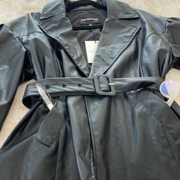 NWT MUST HAVE FAUX LEATHER BLAZER WITH BELT - Picture 2 of 8